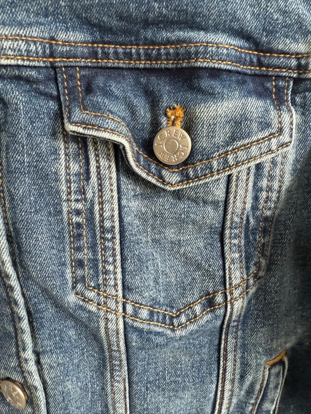 J CREW Womens Denim Classic Jean Jacket Blue Size Medium Timeless Trucker Jacket - Picture 6 of 15